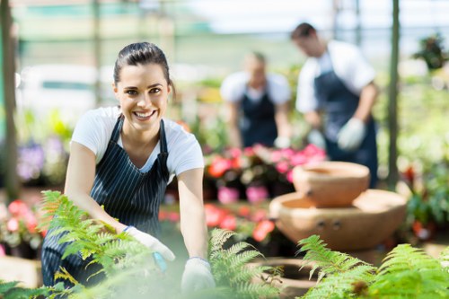 Load-based and cubic-yard waste pricing for garden jobs